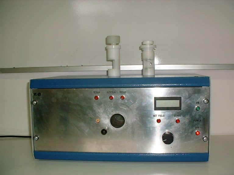 Aimanteur à champ pulsé MMPM9 (Magnetic Measurements)